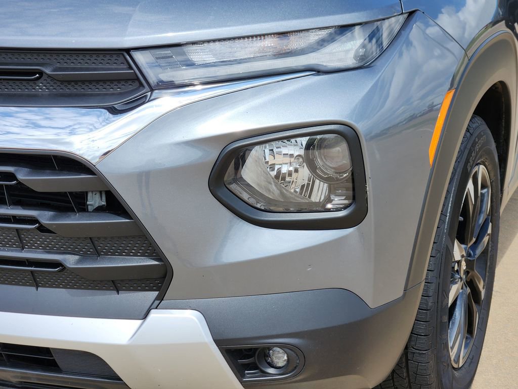 Used 2022 Chevrolet TrailBlazer LT w/ Convenience Package FWD image 14