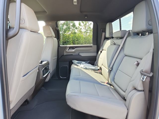 New 2026 GMC Sierra 2500 SLT w/ SLT Premium Package image 8