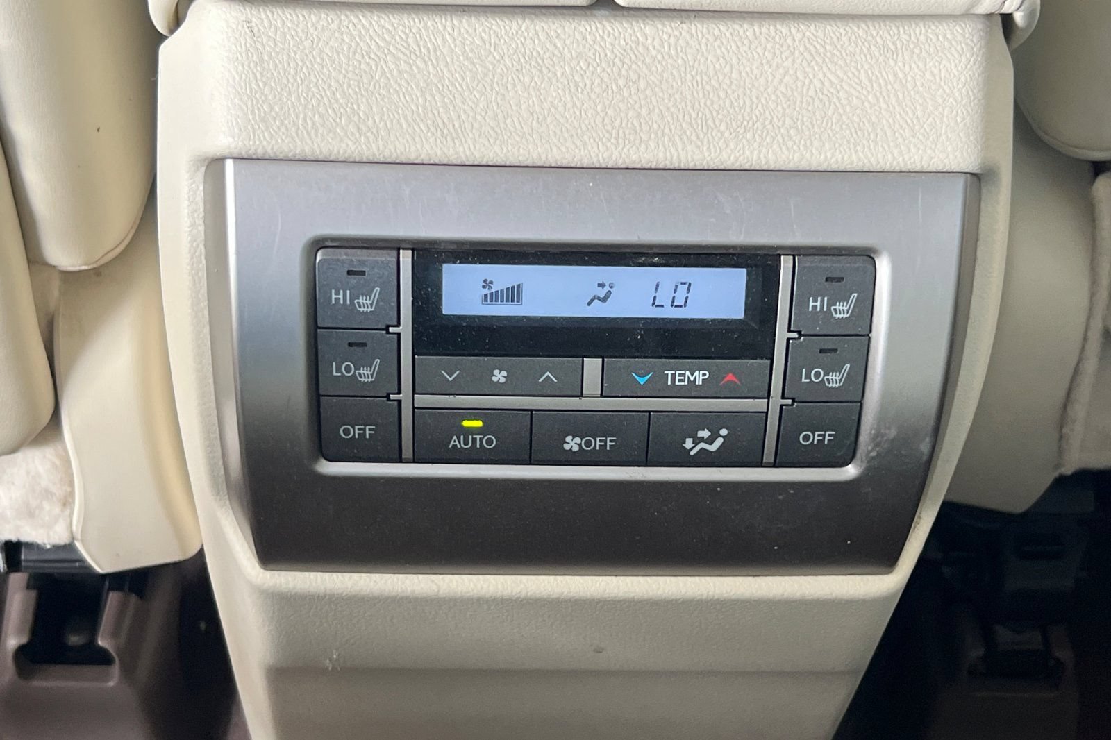 Used 2016 Lexus GX 460 w/ Premium Package AWD/4WD image 20