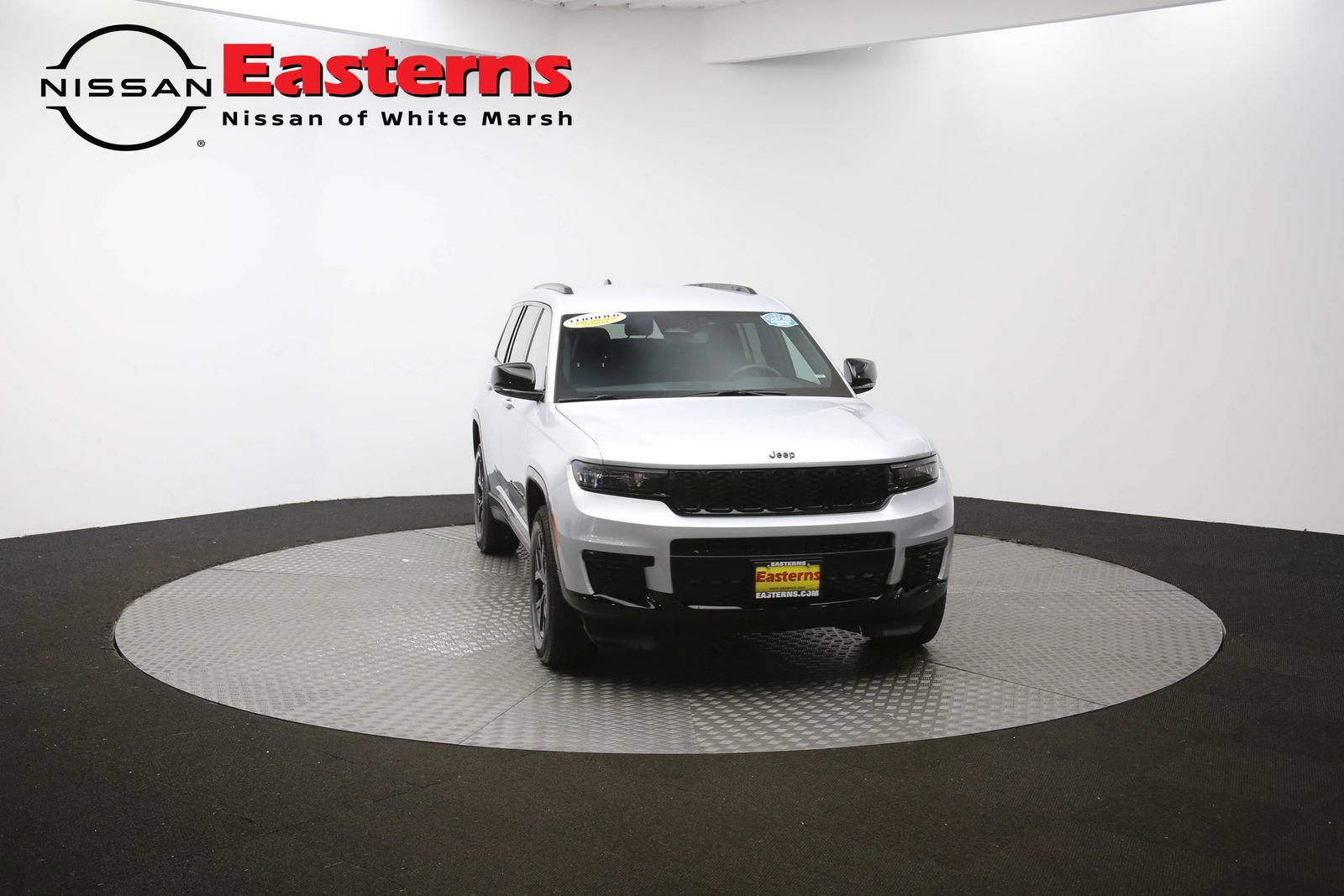 Used 2024 Jeep Grand Cherokee L Laredo image 67