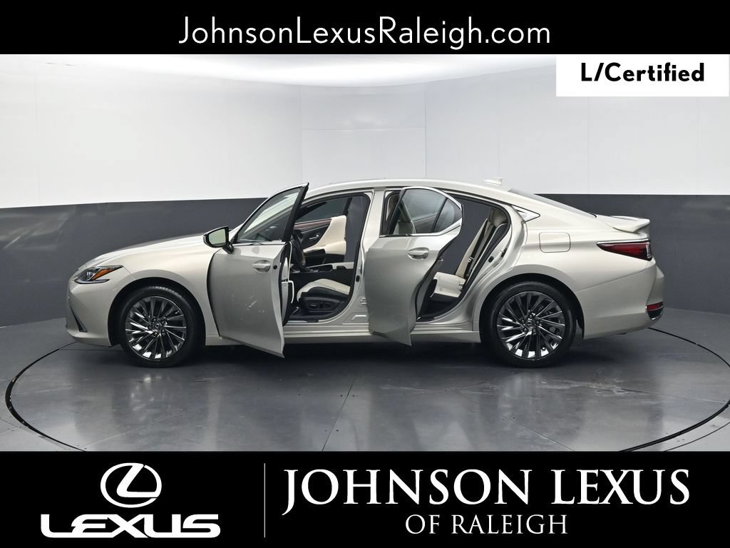 Used 2025 Lexus ES 300h w/ Technology Package FWD image 36