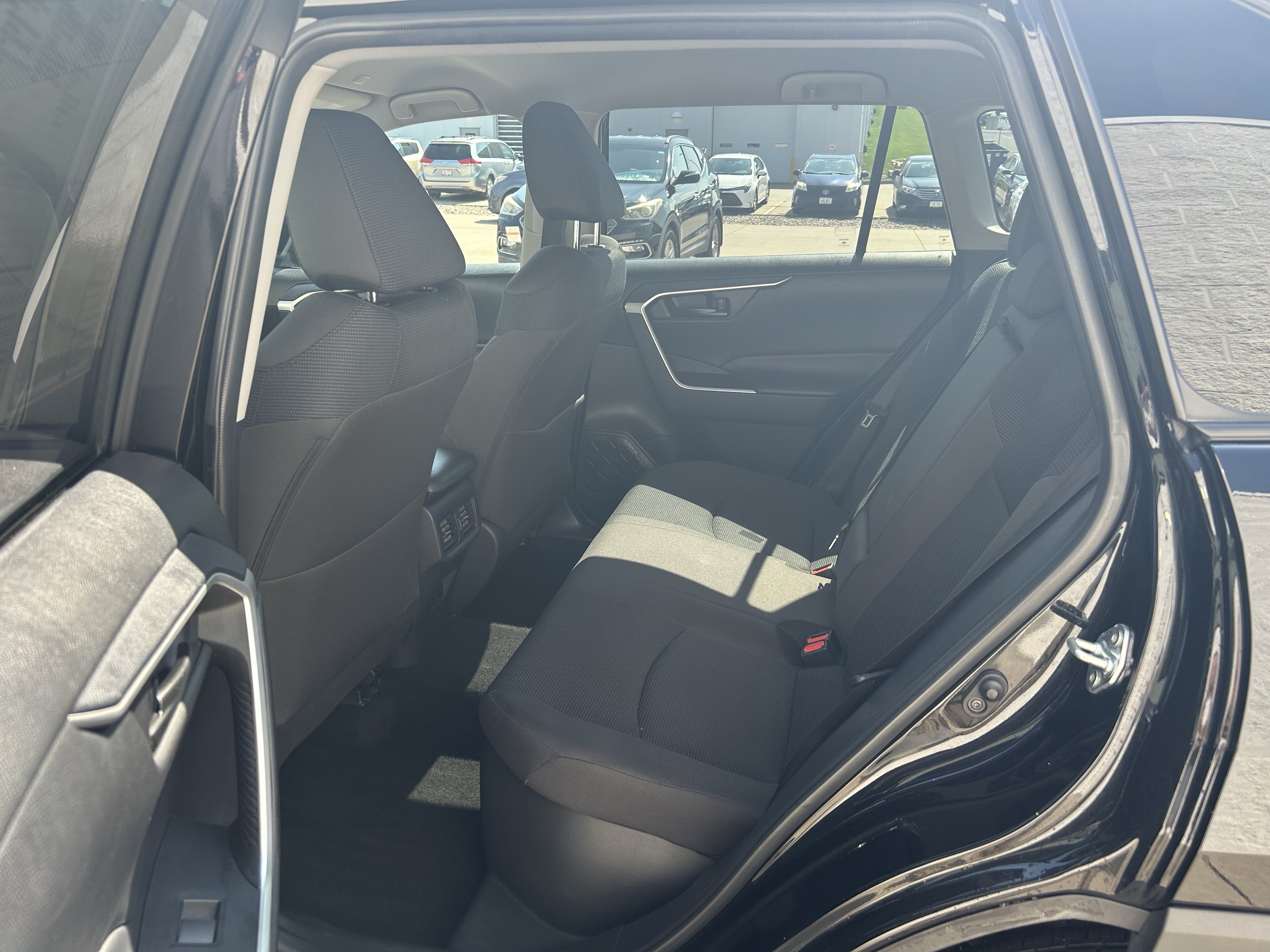 Certified 2025 Toyota RAV4 LE AWD/4WD image 17