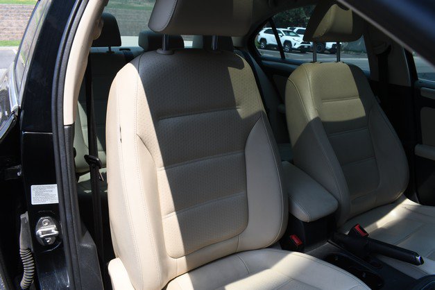 Used 2015 Volkswagen Jetta SE FWD image 27