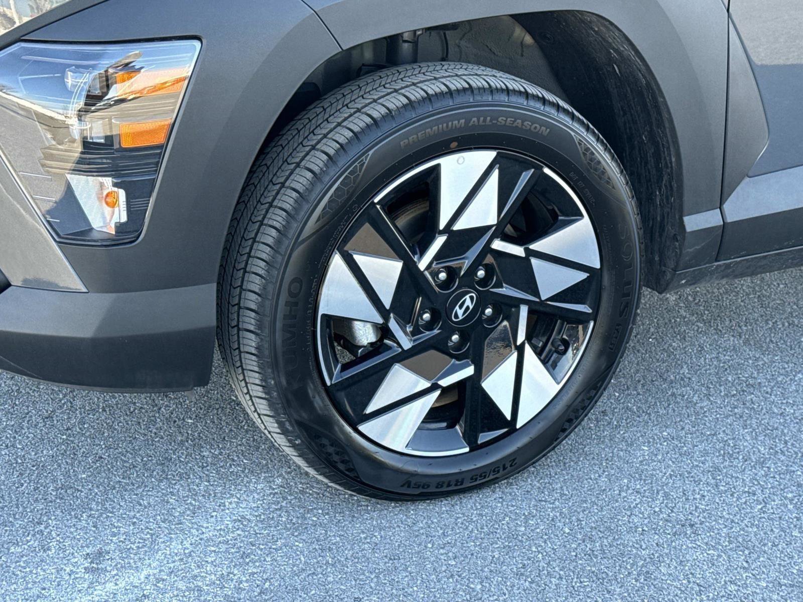 Used 2025 Hyundai Kona SEL image 29