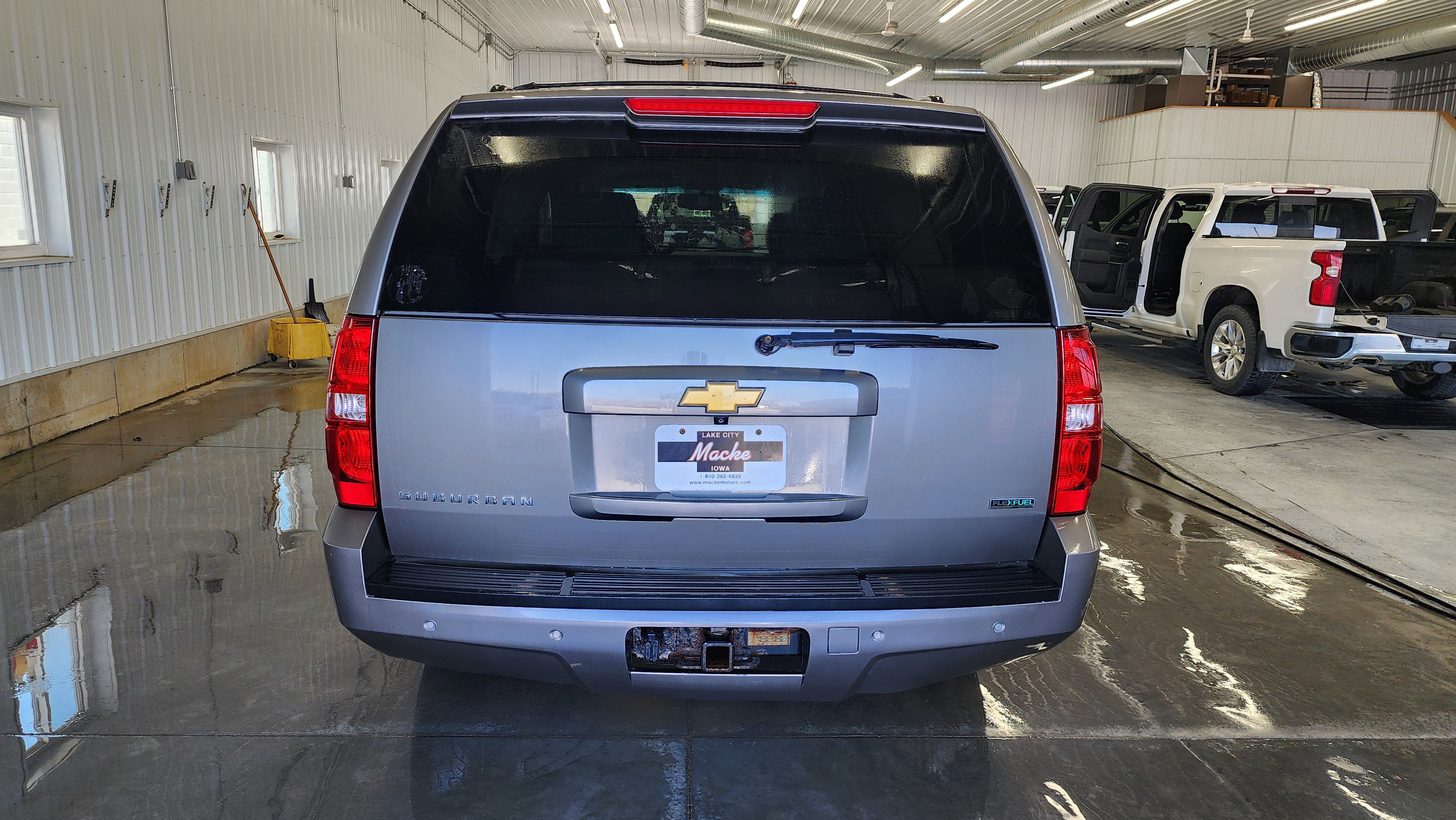 Used 2012 Chevrolet Suburban LT w/ Luxury Package image 5