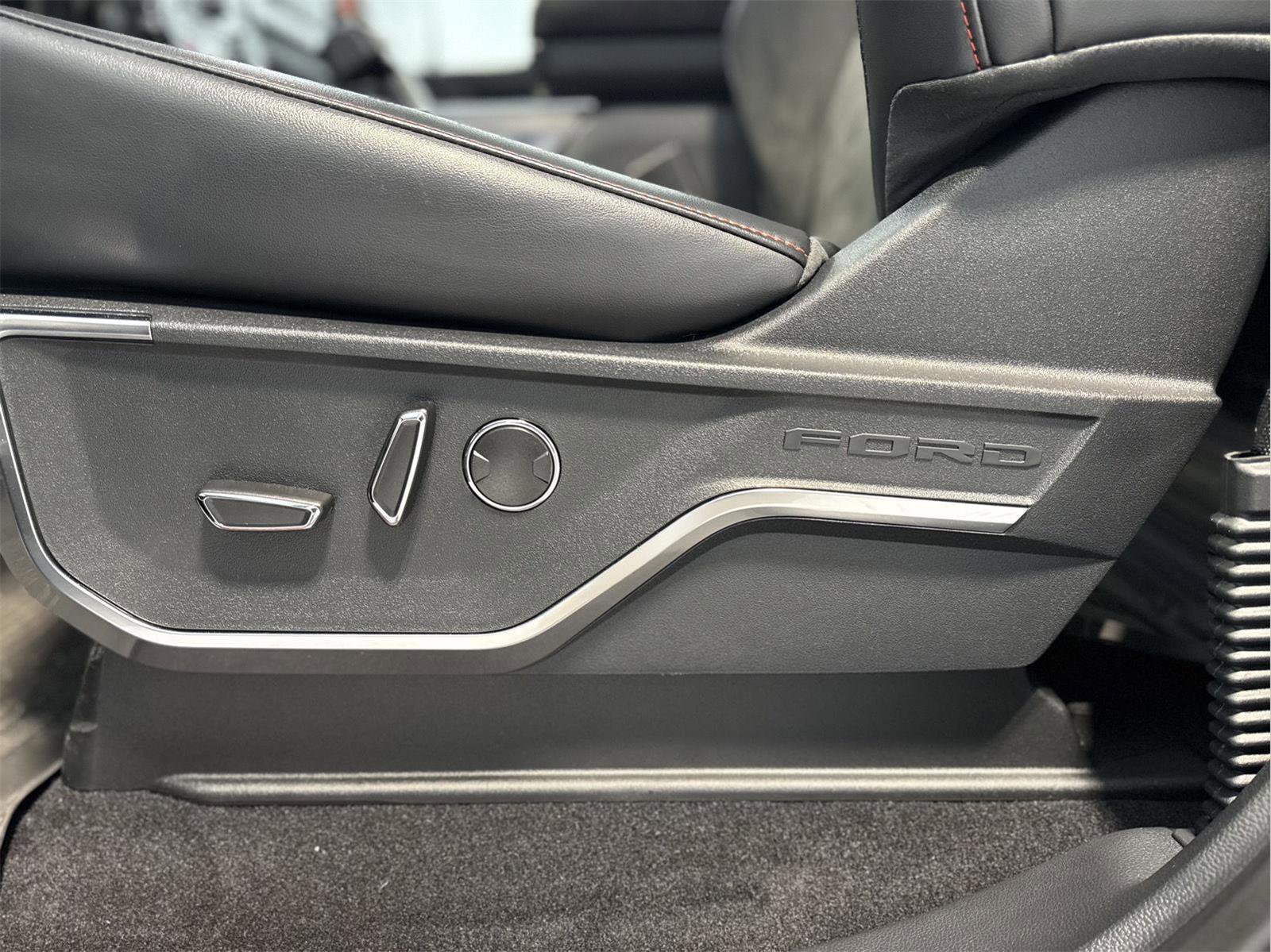 Used 2025 Ford F150 Raptor w/ Equipment Group 803A Raptor R image 23