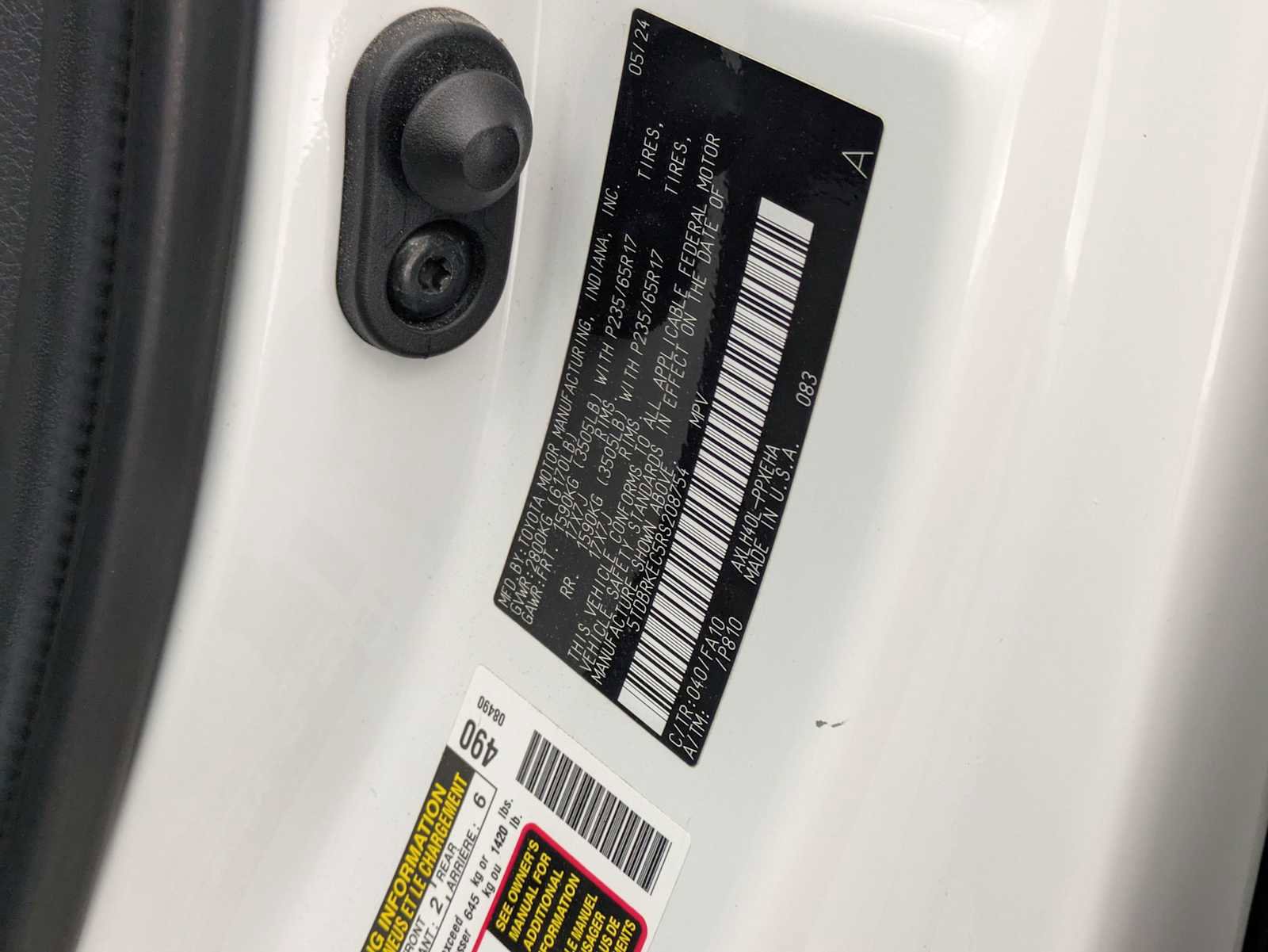 Used 2024 Toyota Sienna LE w/ LE Plus Package FWD image 35
