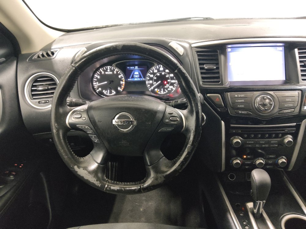 Used 2020 Nissan Pathfinder SV AWD/4WD image 22