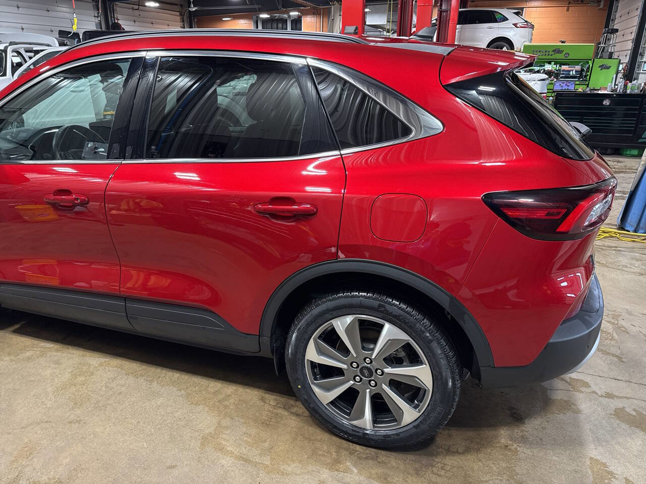 Certified 2024 Ford Escape Platinum image 7