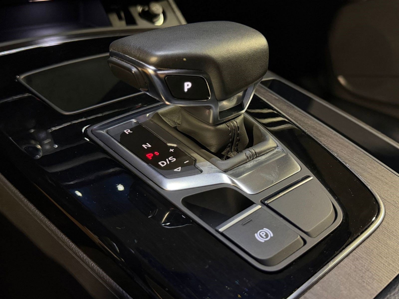 Certified 2023 Audi Q5 2.0T Premium w/ Convenience Package AWD/4WD image 16