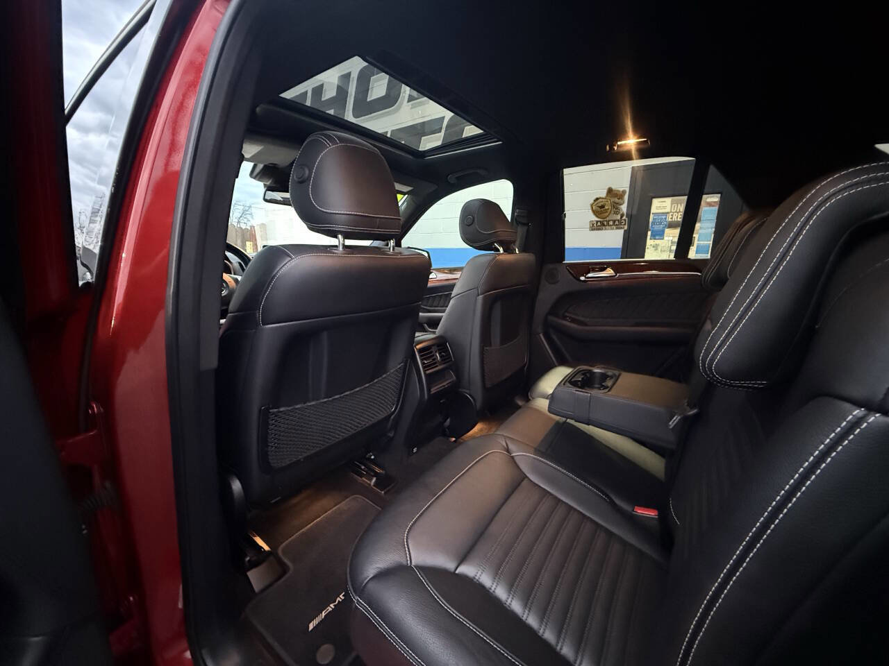 Used 2016 Mercedes-Benz GLE 400 4MATIC w/ Parking Assist Package image 17