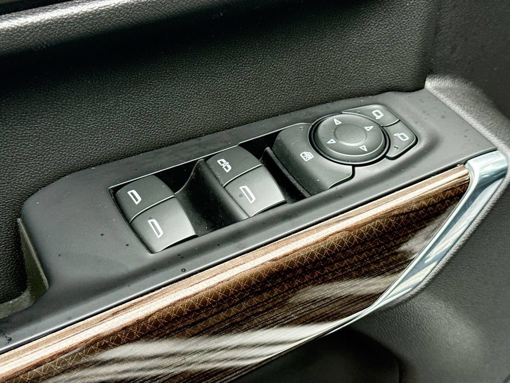 Used 2020 Chevrolet Silverado 1500 RST AWD/4WD image 21