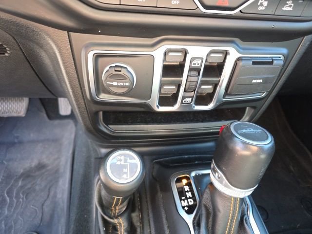 Used 2022 Jeep Gladiator Overland image 16