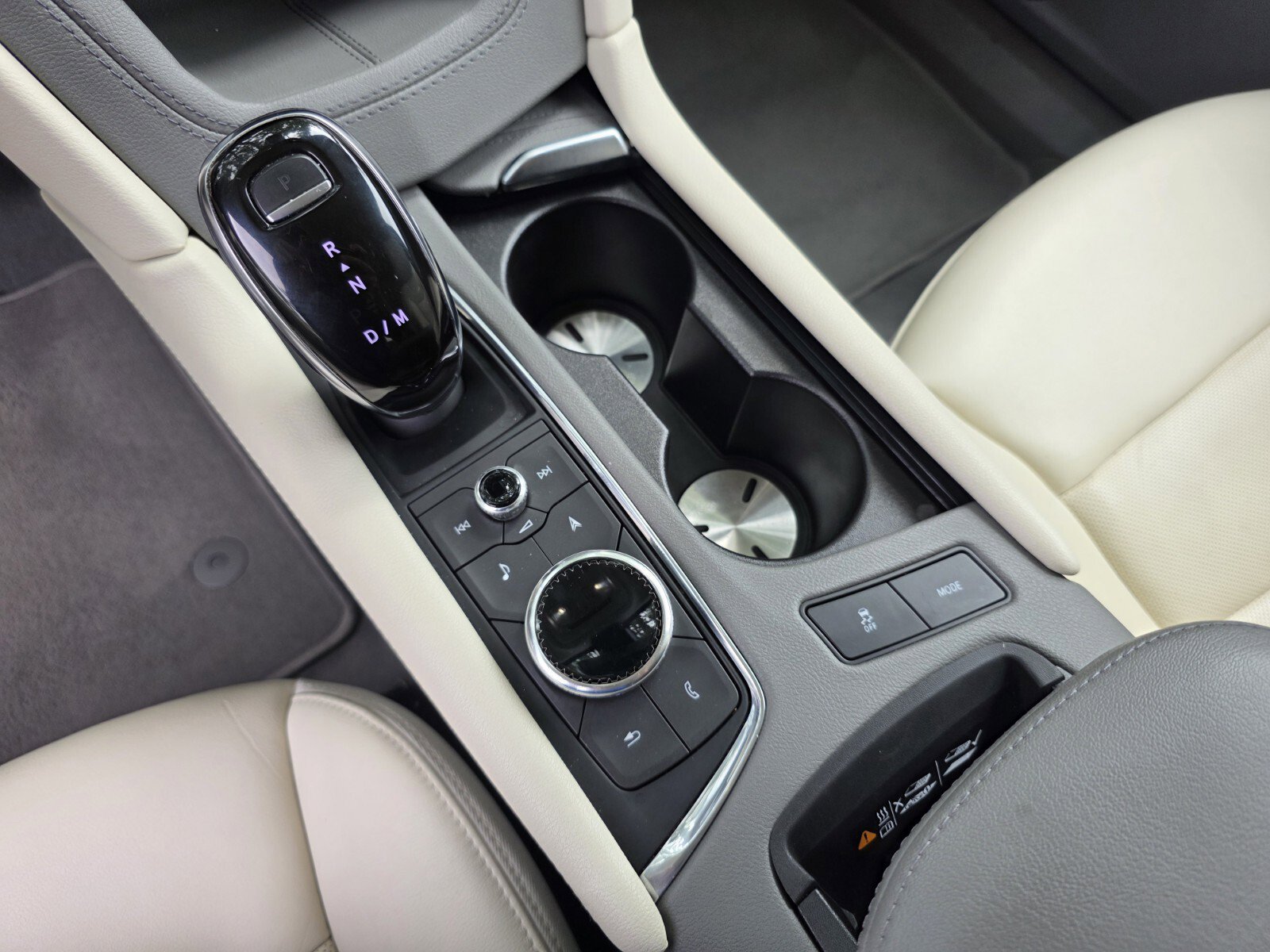 Used 2020 Cadillac XT6 Premium Luxury FWD image 25