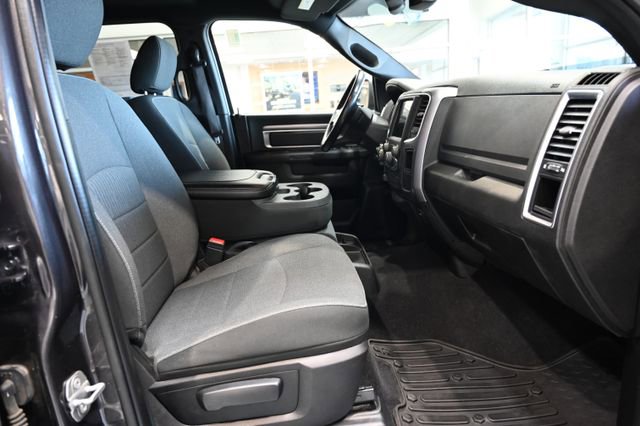 Used 2022 RAM 1500 Classic Warlock AWD/4WD image 11
