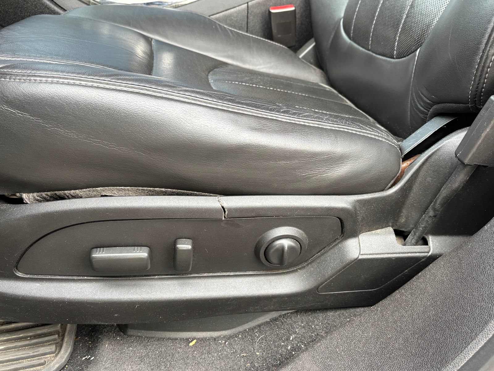 Used 2014 Buick Enclave Premium AWD/4WD image 8