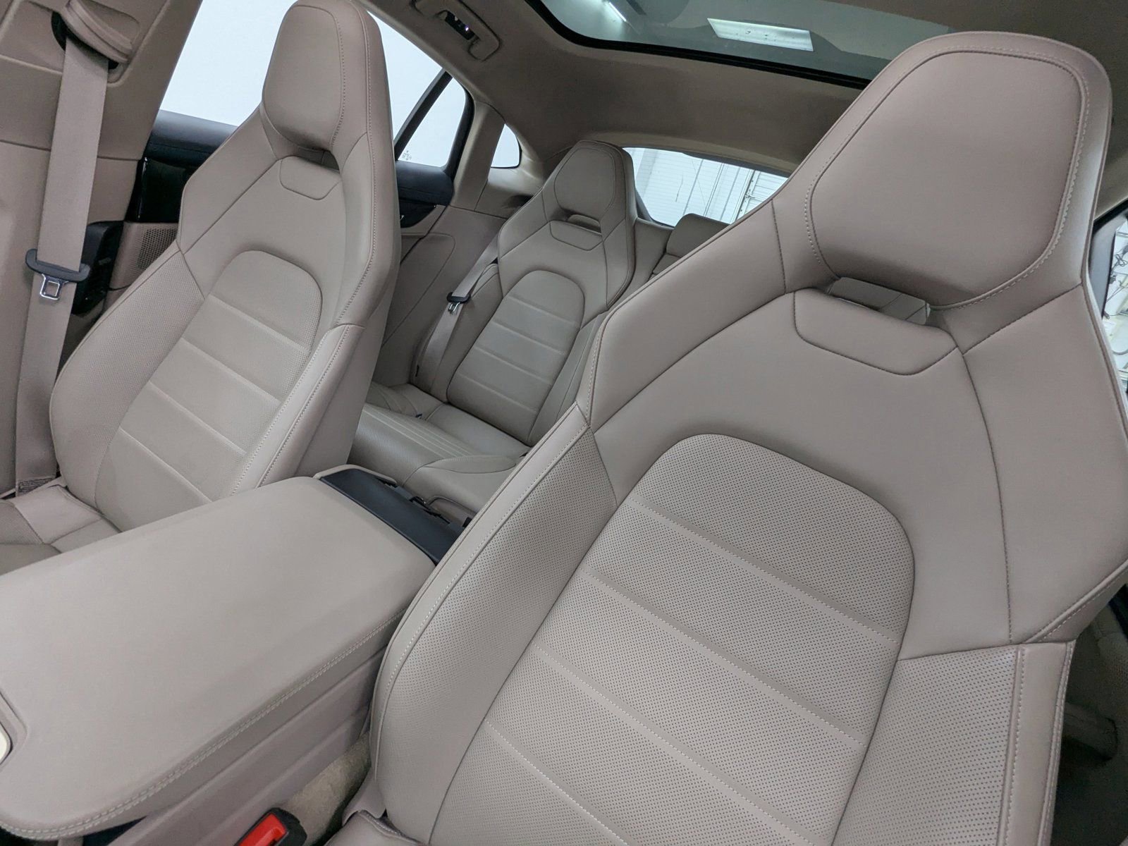 Certified 2024 Porsche Panamera 4 image 5