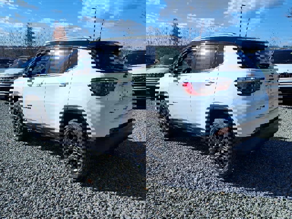 New 2026 Jeep Compass Limited image 3