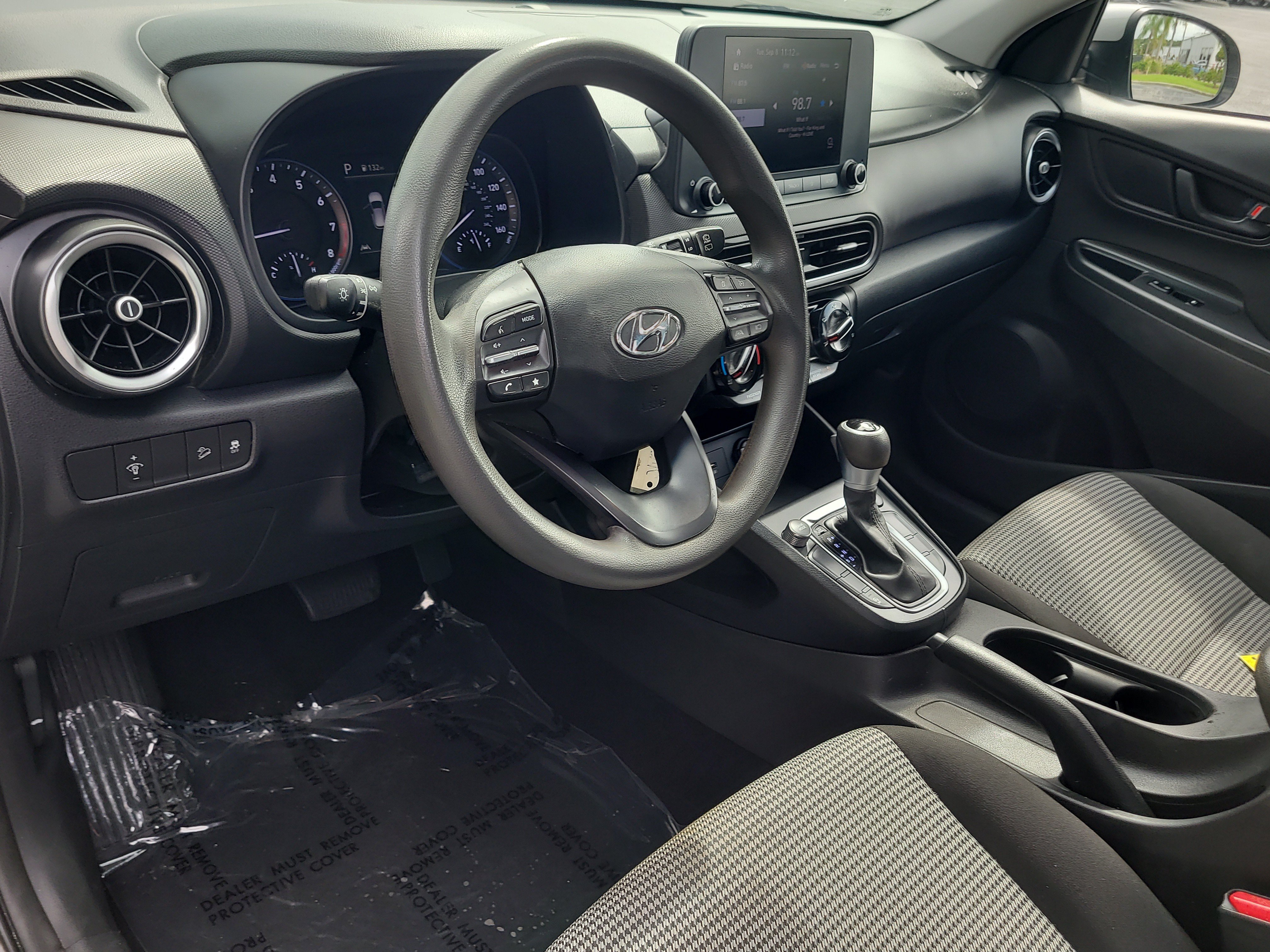 Used 2022 Hyundai Kona SE FWD image 18