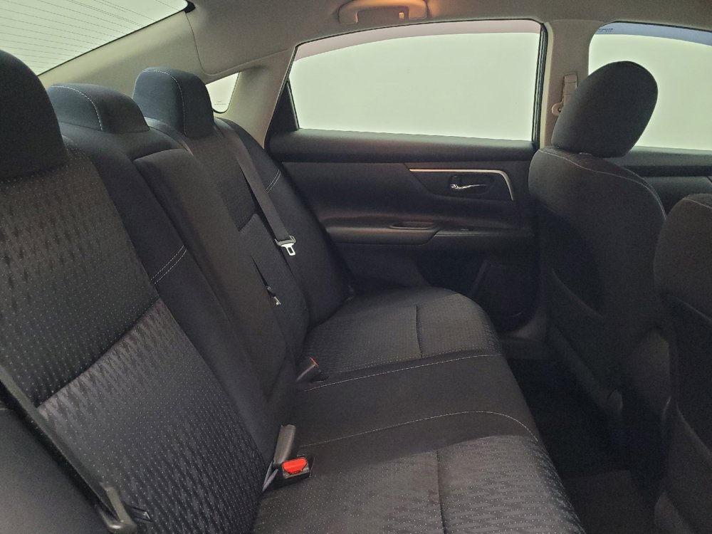 Used 2016 Nissan Altima 2.5 SV FWD image 19