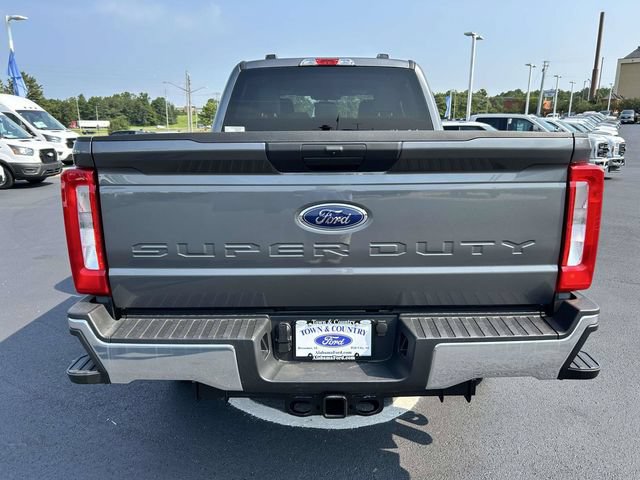 New 2026 Ford F250 XLT w/ FX4 Off-Road Package AWD/4WD image 4