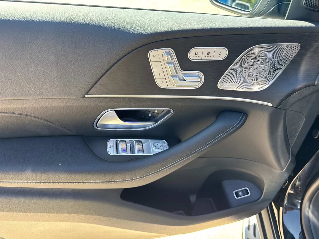 New 2026 Mercedes-Benz GLS 450 4MATIC image 17