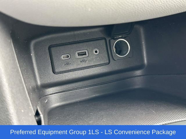 Used 2024 Chevrolet Equinox LS w/ LS Convenience Package AWD/4WD image 7