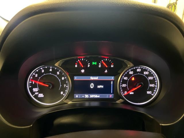 Used 2024 GMC Terrain SLT image 17