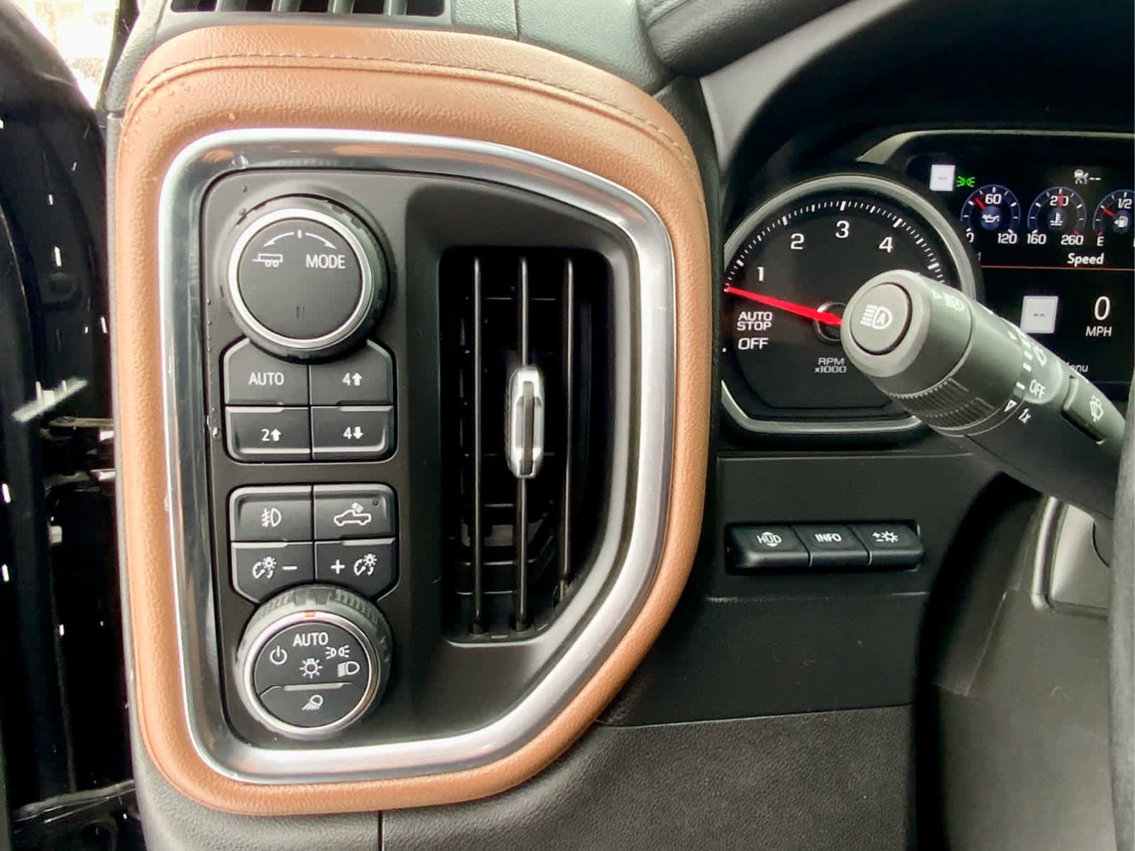 Used 2021 Chevrolet Silverado 1500 High Country image 44