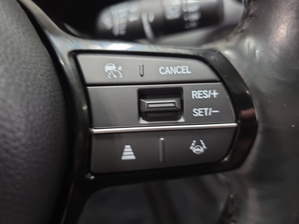 Used 2024 Honda HR-V EX-L image 17