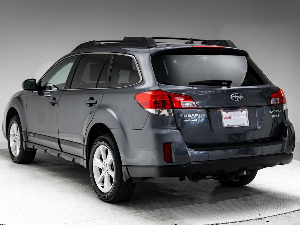 Used 2014 Subaru Outback 2.5i Premium AWD/4WD image 3