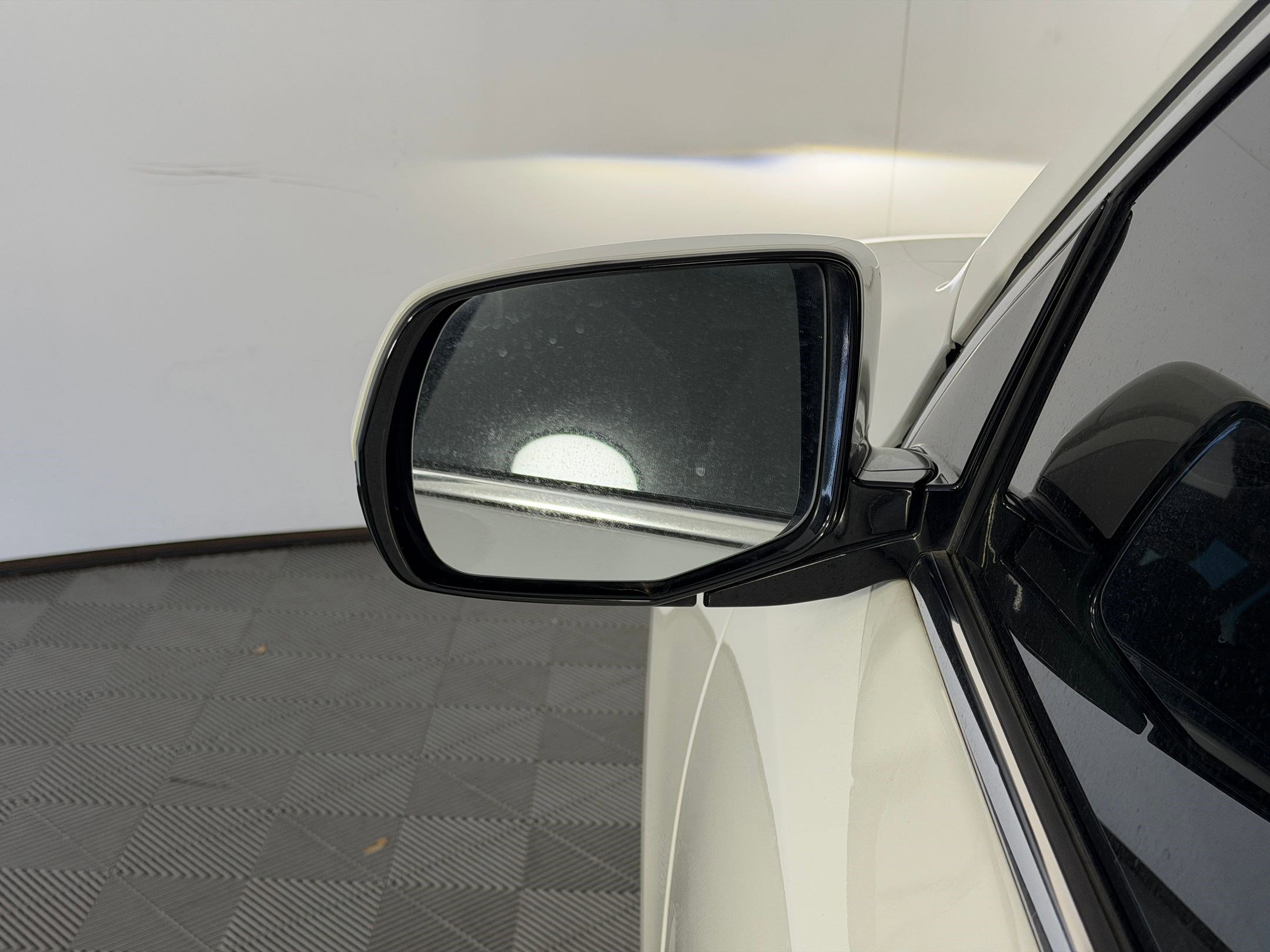 Used 2017 Acura MDX SH-AWD w/ Technology Package image 22