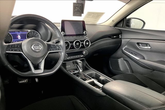 Used 2023 Nissan Sentra SR w/ Midnight Edition Package FWD image 4