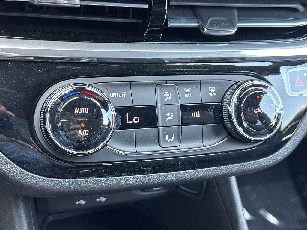 New 2026 Buick Envista Sport Touring FWD image 16