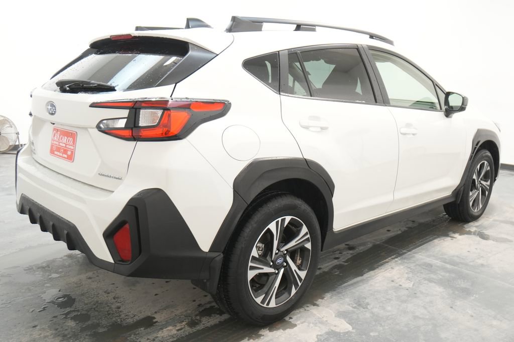 Used 2025 Subaru Crosstrek 2.0i Premium image 10