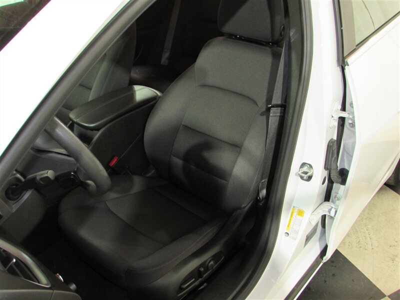 Used 2023 Chevrolet Malibu LT w/ Driver Confidence Package image 15