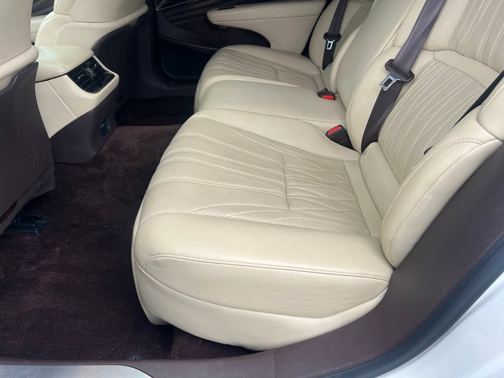 Used 2018 Lexus LS 500 AWD image 17