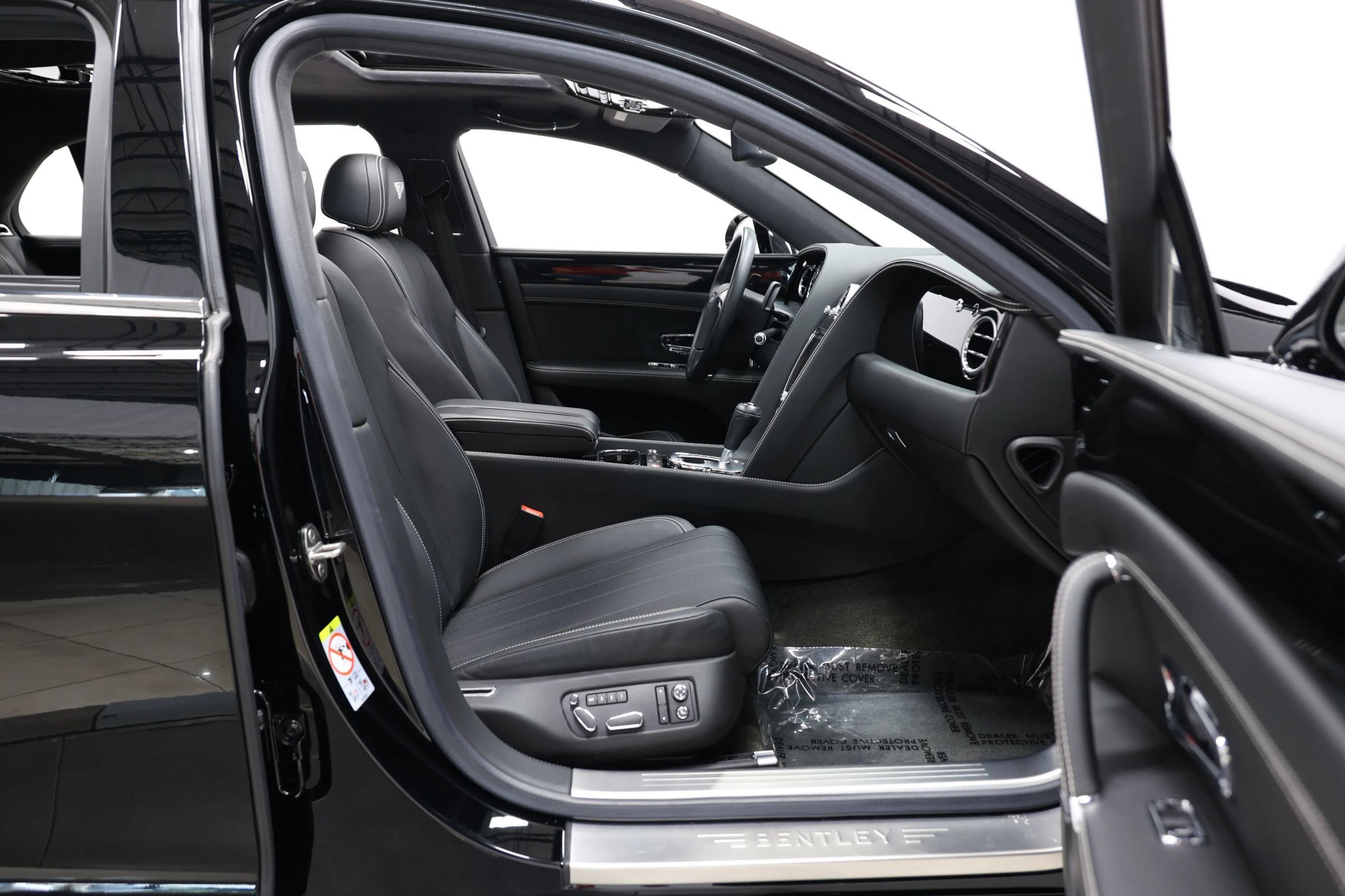Used 2015 Bentley Flying Spur V8 AWD/4WD image 87
