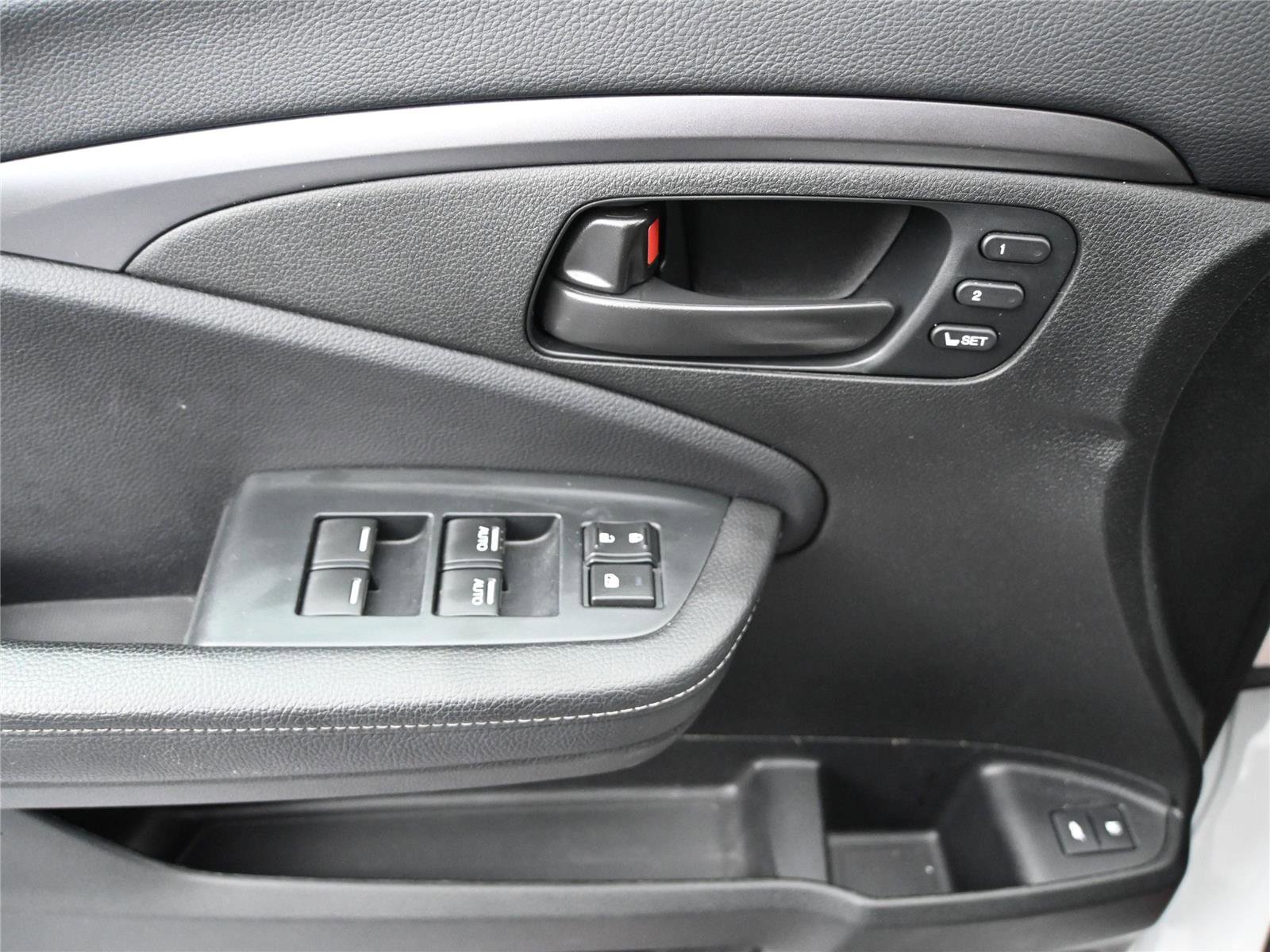 Used 2023 Honda Passport EX-L image 7