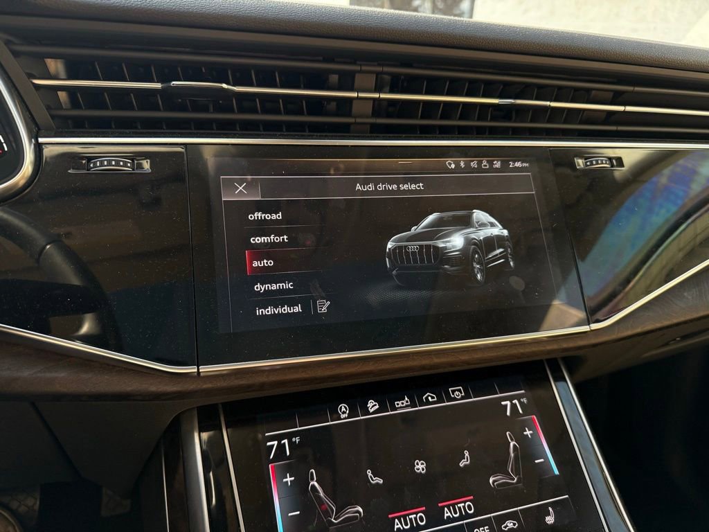 Used 2019 Audi Q8 Premium w/ Convenience Package image 11
