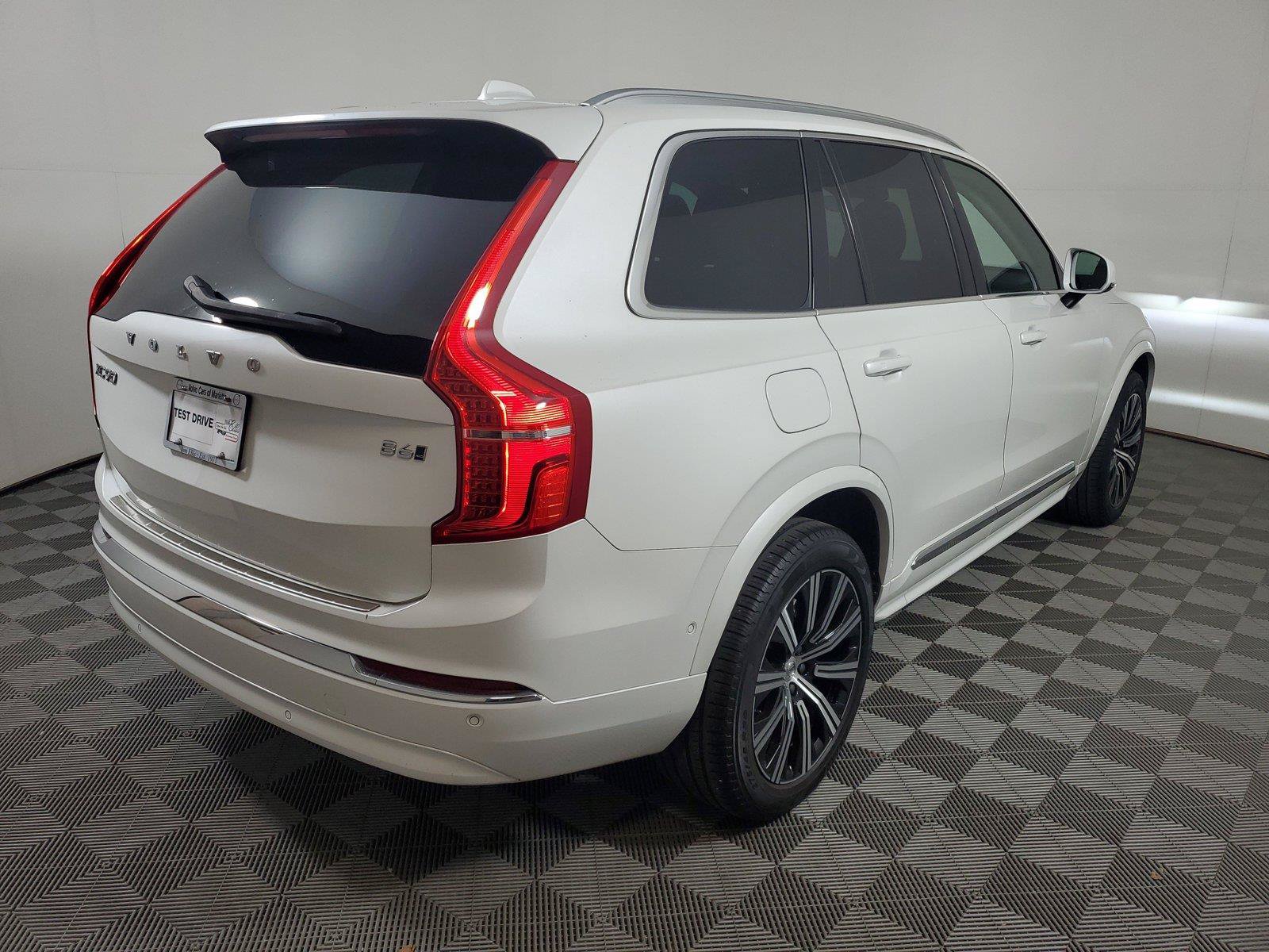 Certified 2023 Volvo XC90 B6 Plus w/ Protection Package AWD/4WD image 6