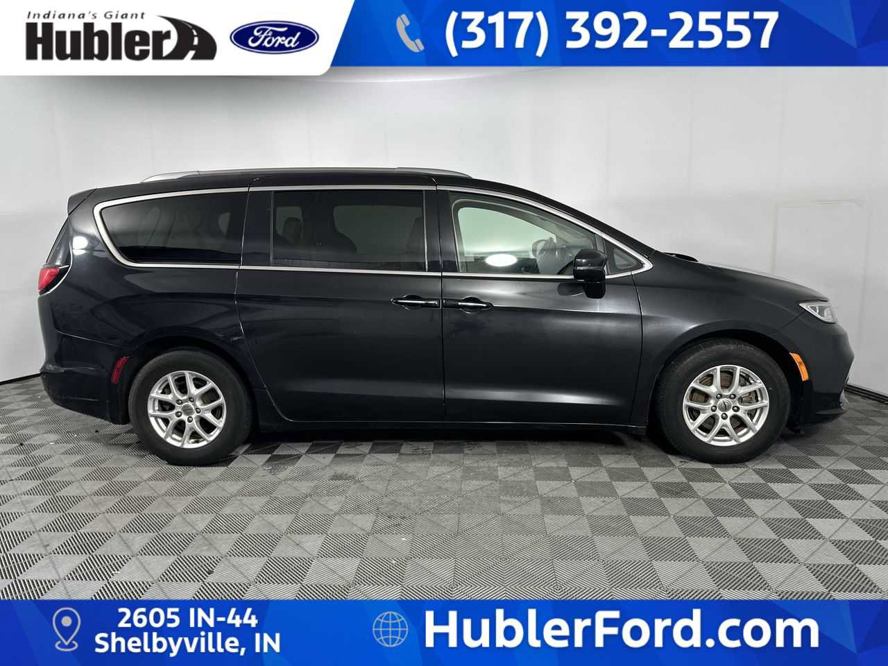 Used 2021 Chrysler Pacifica Touring-L FWD image 9