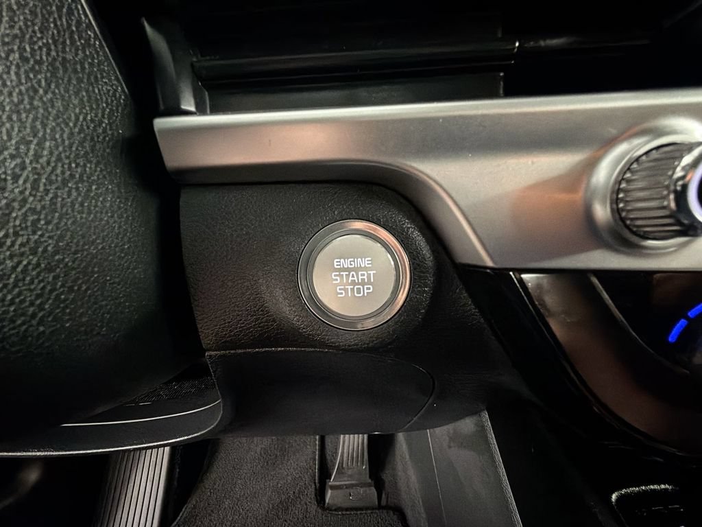 Used 2024 Kia Telluride S w/ S Sunroof Package FWD image 17