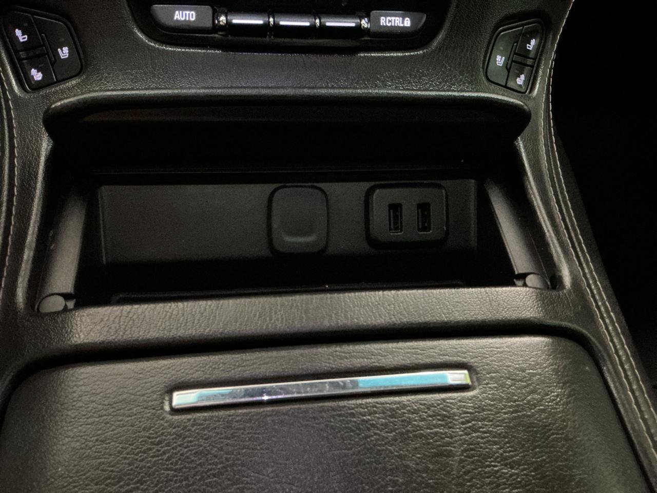 Used 2019 Chevrolet Tahoe Premier AWD/4WD image 29