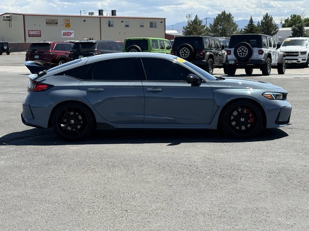 Used 2023 Honda Civic Type R image 9