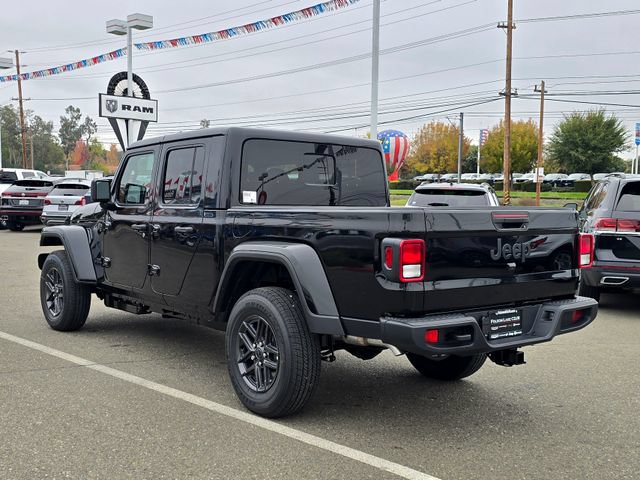 New 2026 Jeep Gladiator Sport AWD/4WD image 6
