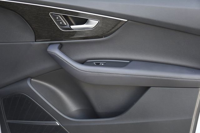 Used 2023 Audi Q7 3.0T Prestige w/ Prestige Package AWD/4WD image 31