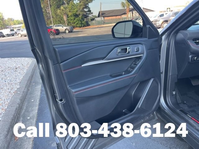 Used 2025 Ford Explorer ST AWD/4WD image 5