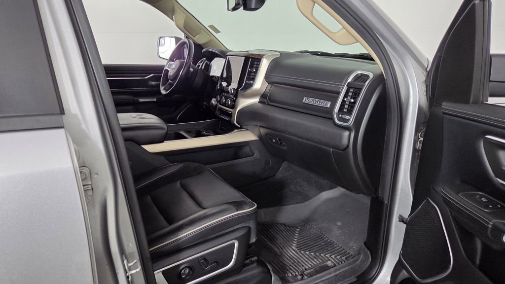 Used 2019 RAM 1500 Laramie image 33