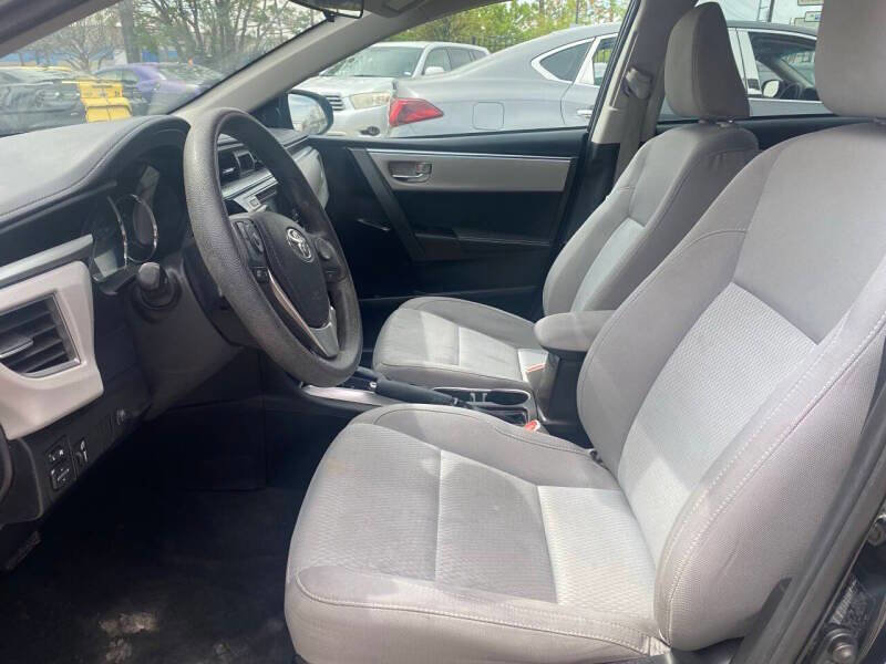 Used 2016 Toyota Corolla LE FWD image 13